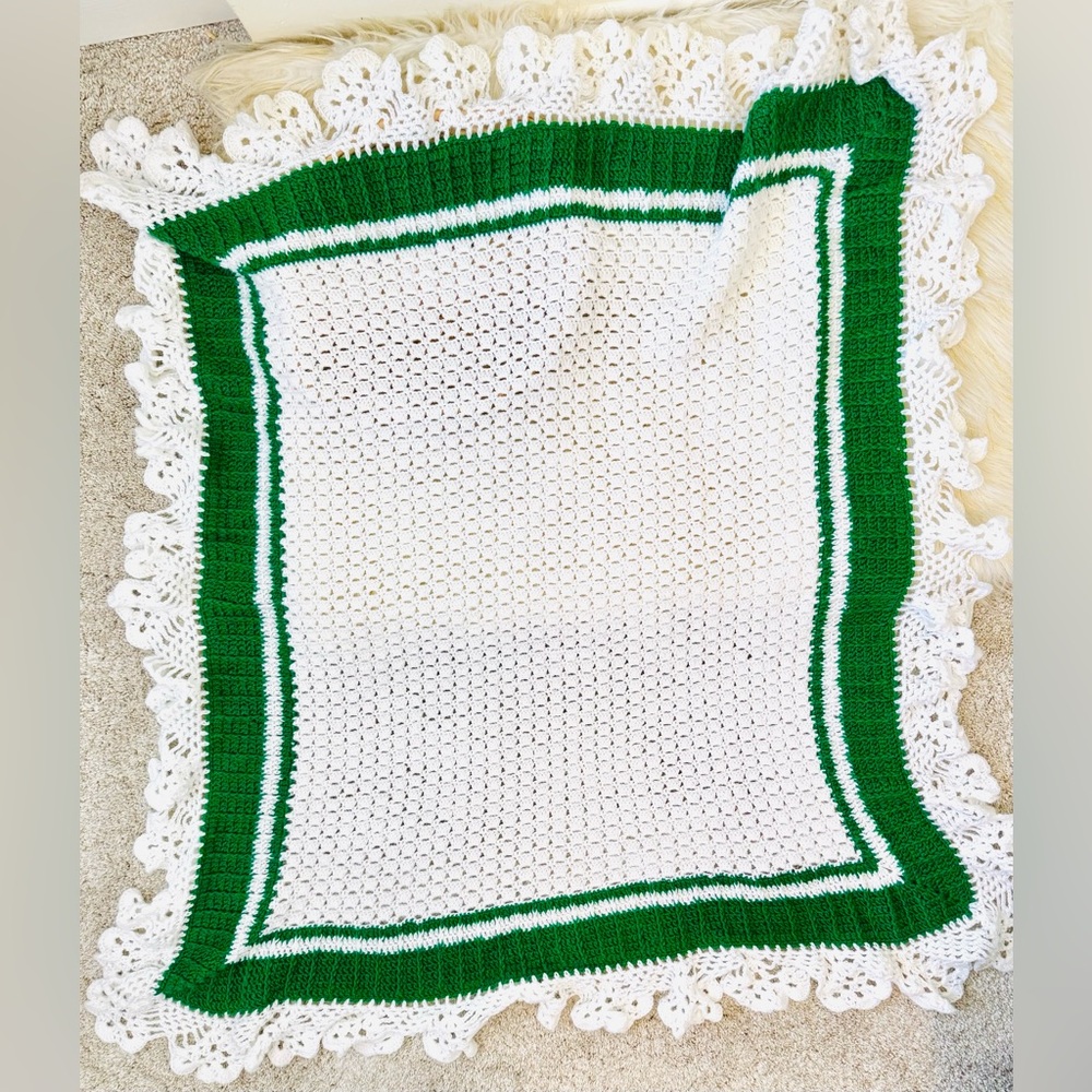 Crochet Green White Granny Square Scalloped Edges Baby Blanket
